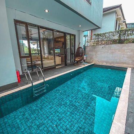 Platinum Dago Resort Villa 15Px Private Pool Bandung Bengkok Kültér fotó